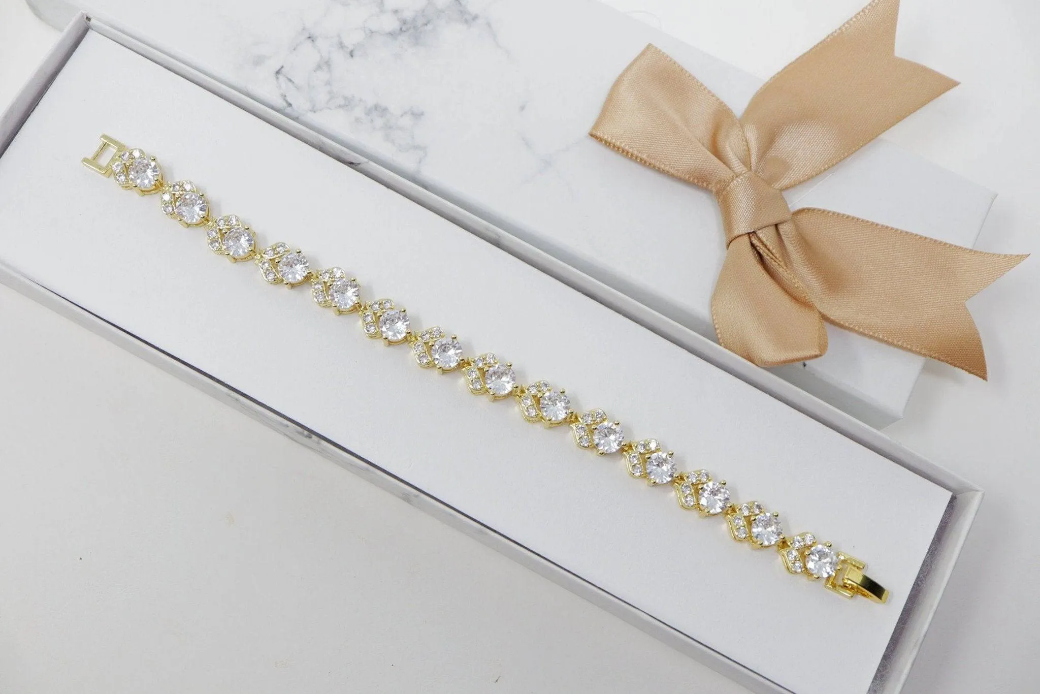 Cubic Zirconia Drop Bracelet , Diamond Bracelet, Bracelet Femme, Wedding Bracelet, Bridesmaid Gift, Bride Bracelet, Bridal Bracelet.