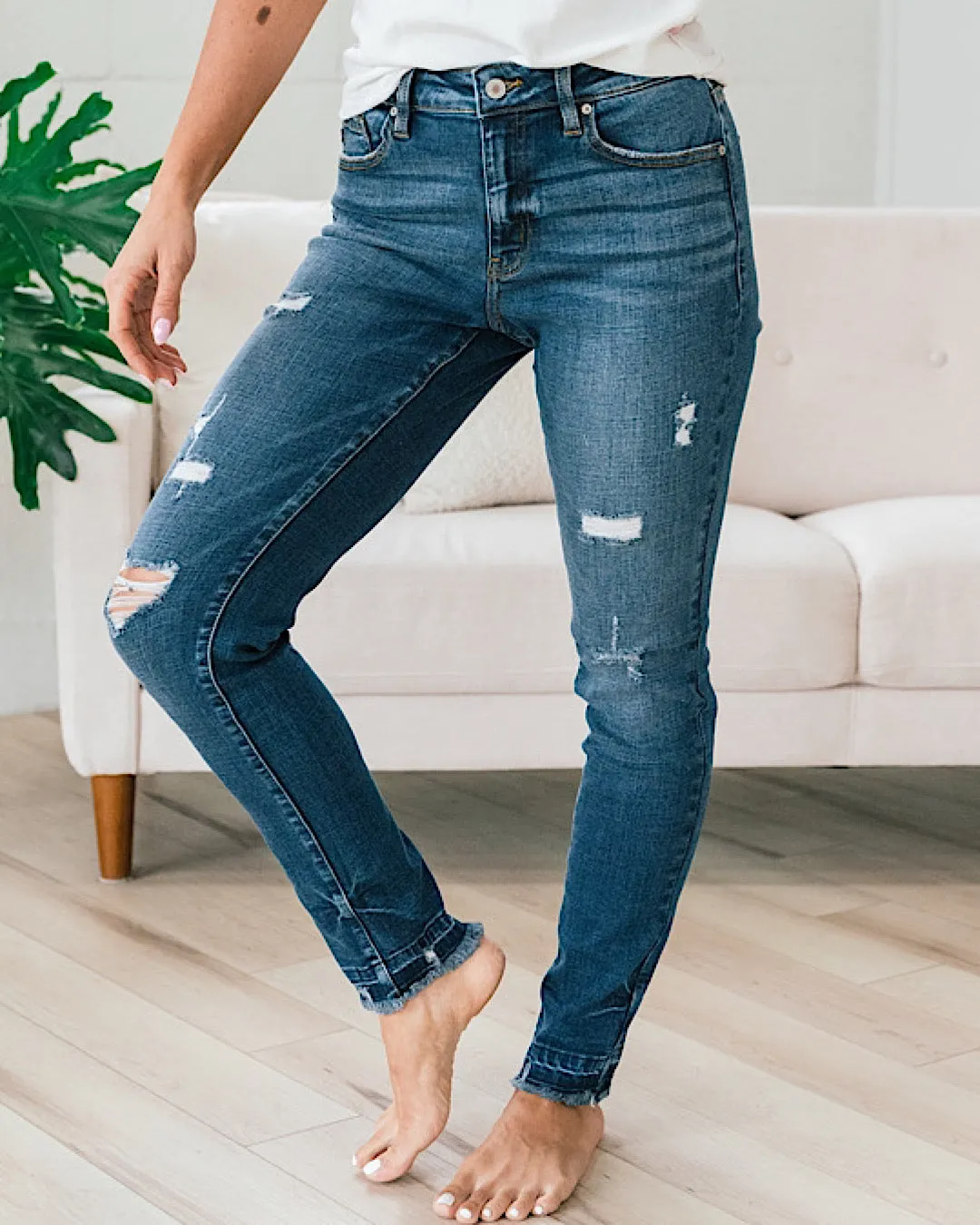 KanCan Esther Released Hem Distressed Skinny Jeans