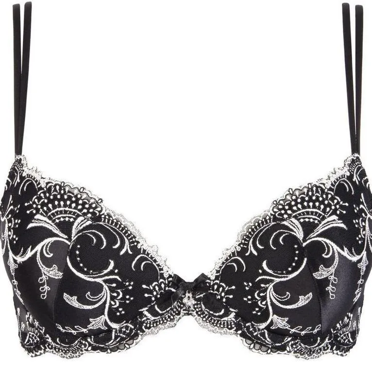 Lise Charmel Splendeur Soie Contour Bra in Noir ACC8580