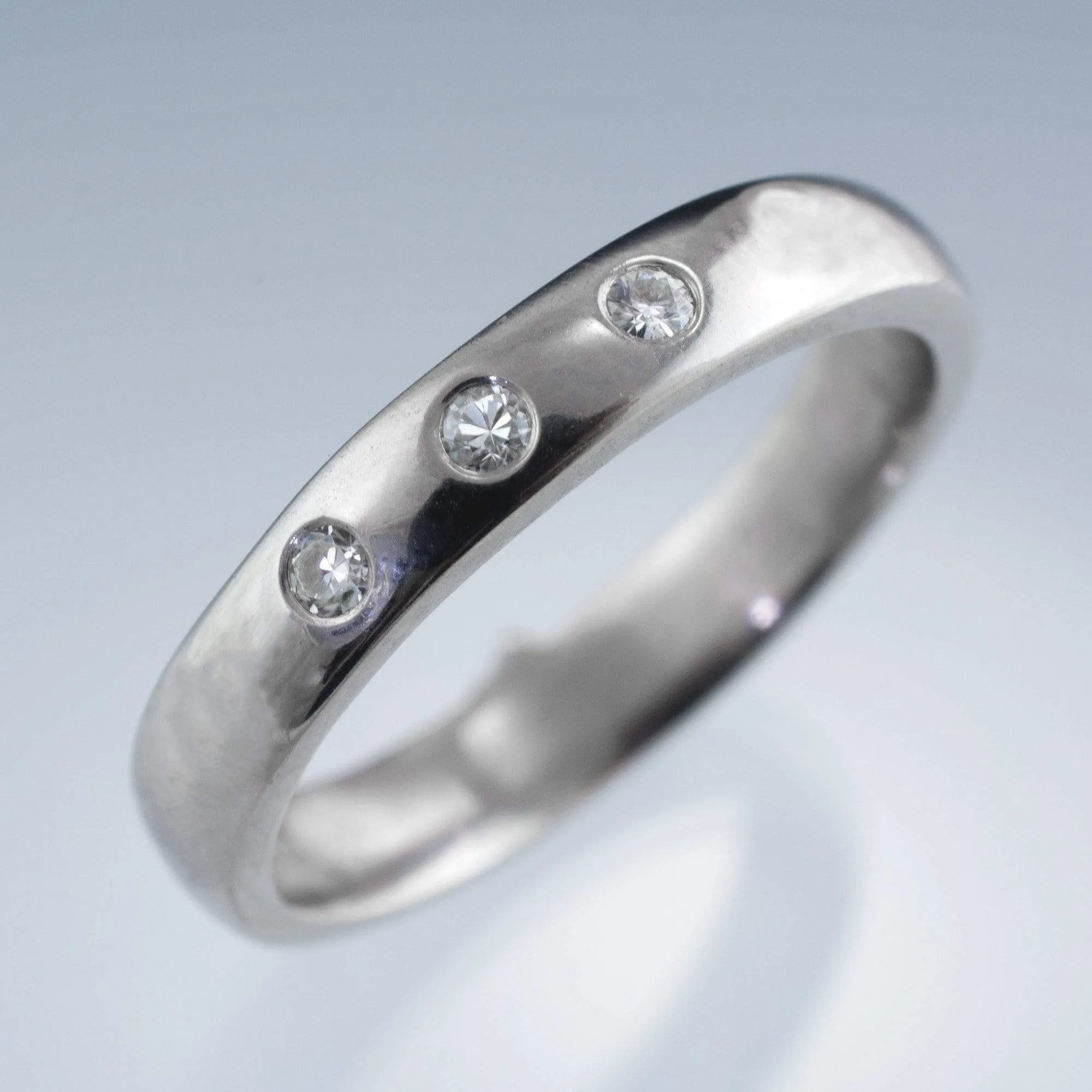 Narrow 3 Moissanite Wedding Ring