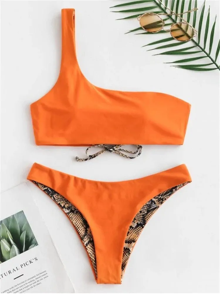 Sexy brasilianischer Bikini mit Leopardenmuster