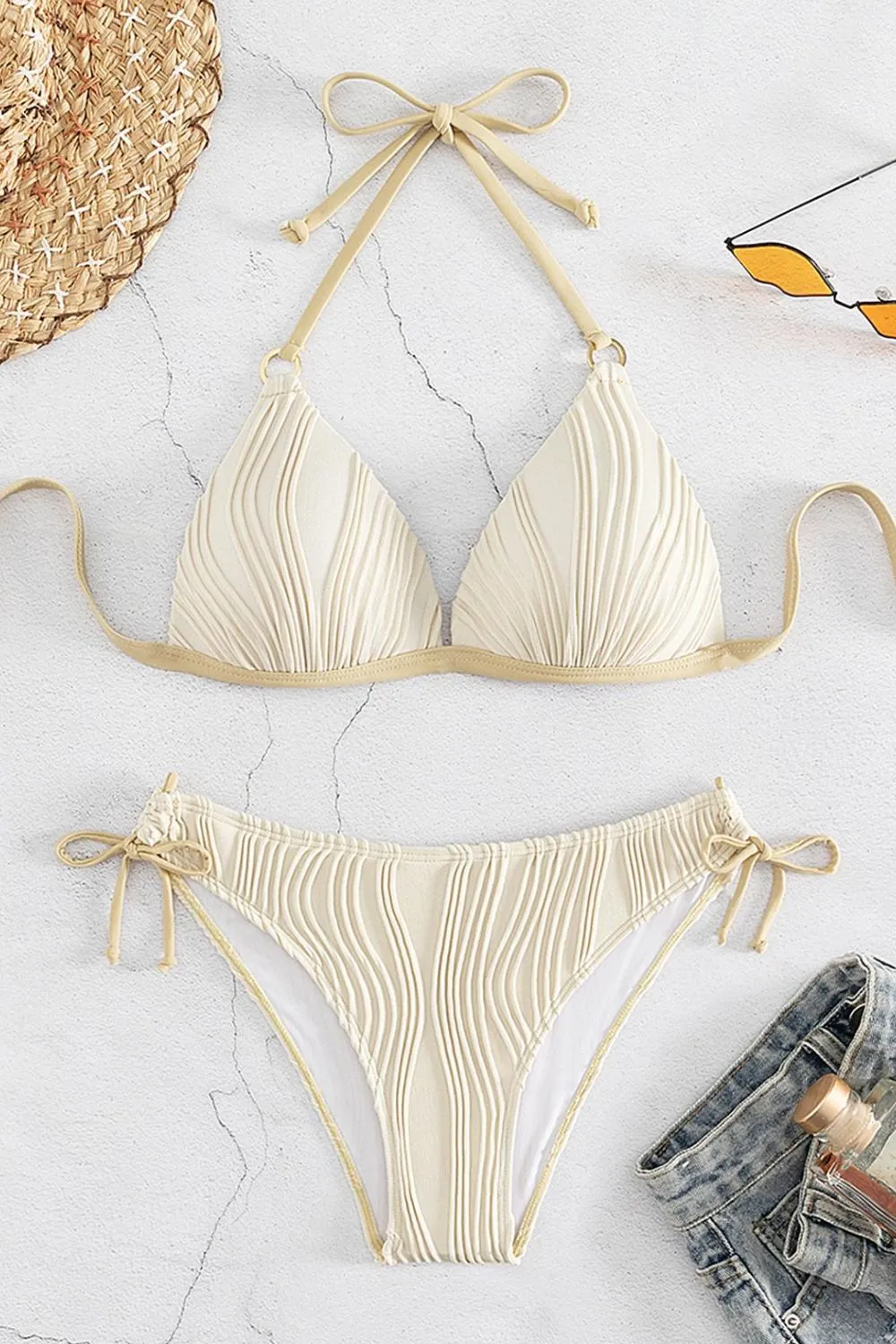 Strukturiertes Neckholder-Bikini-Set