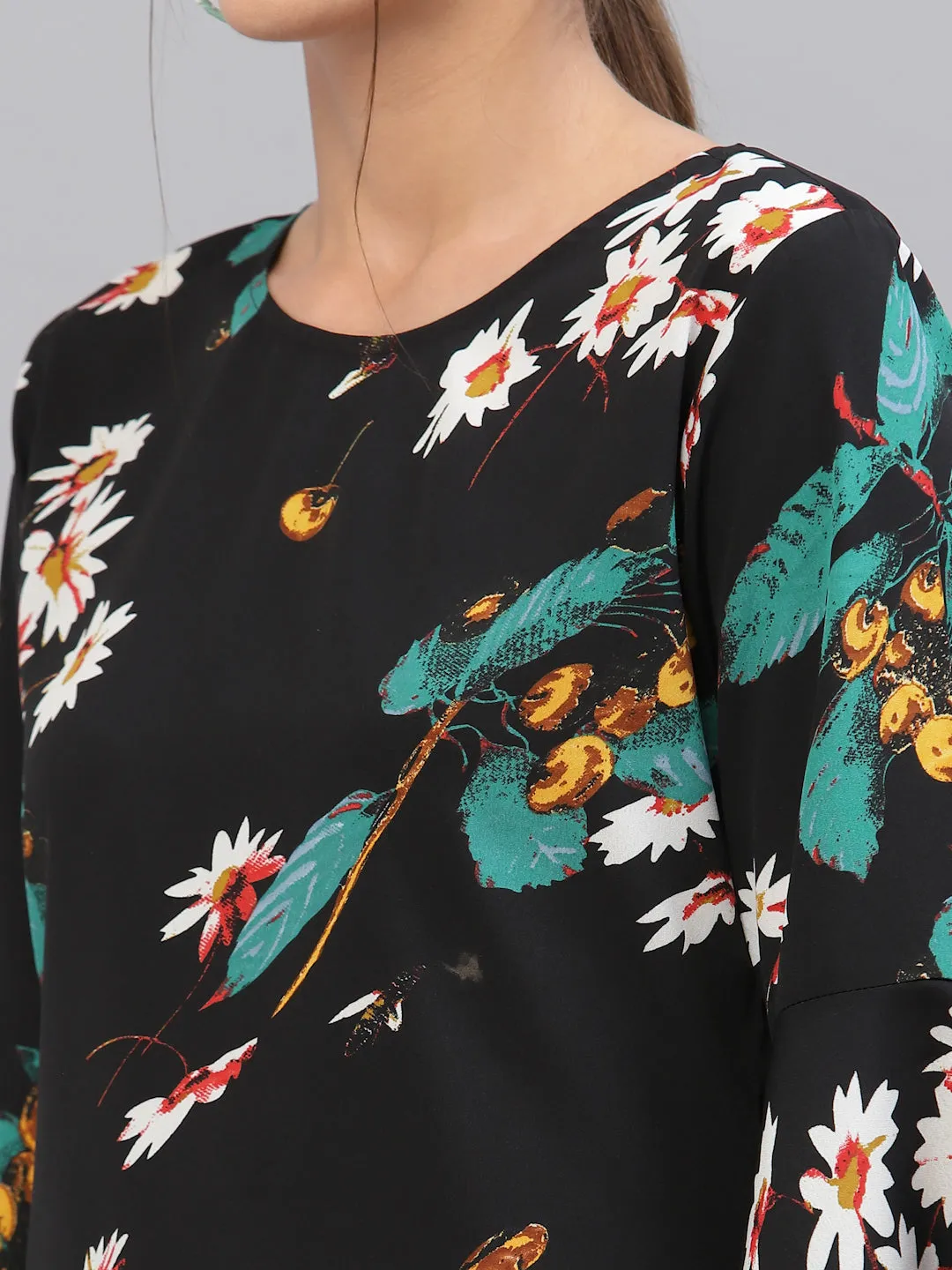 Style Quotient Women Black & Green Floral Printed Bell Sleeves Top