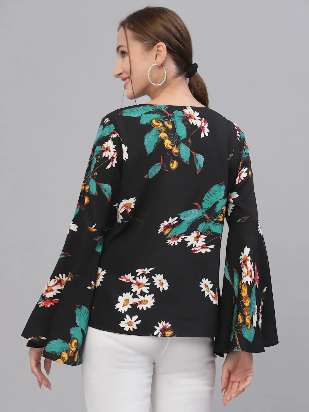 Style Quotient Women Black & Green Floral Printed Bell Sleeves Top