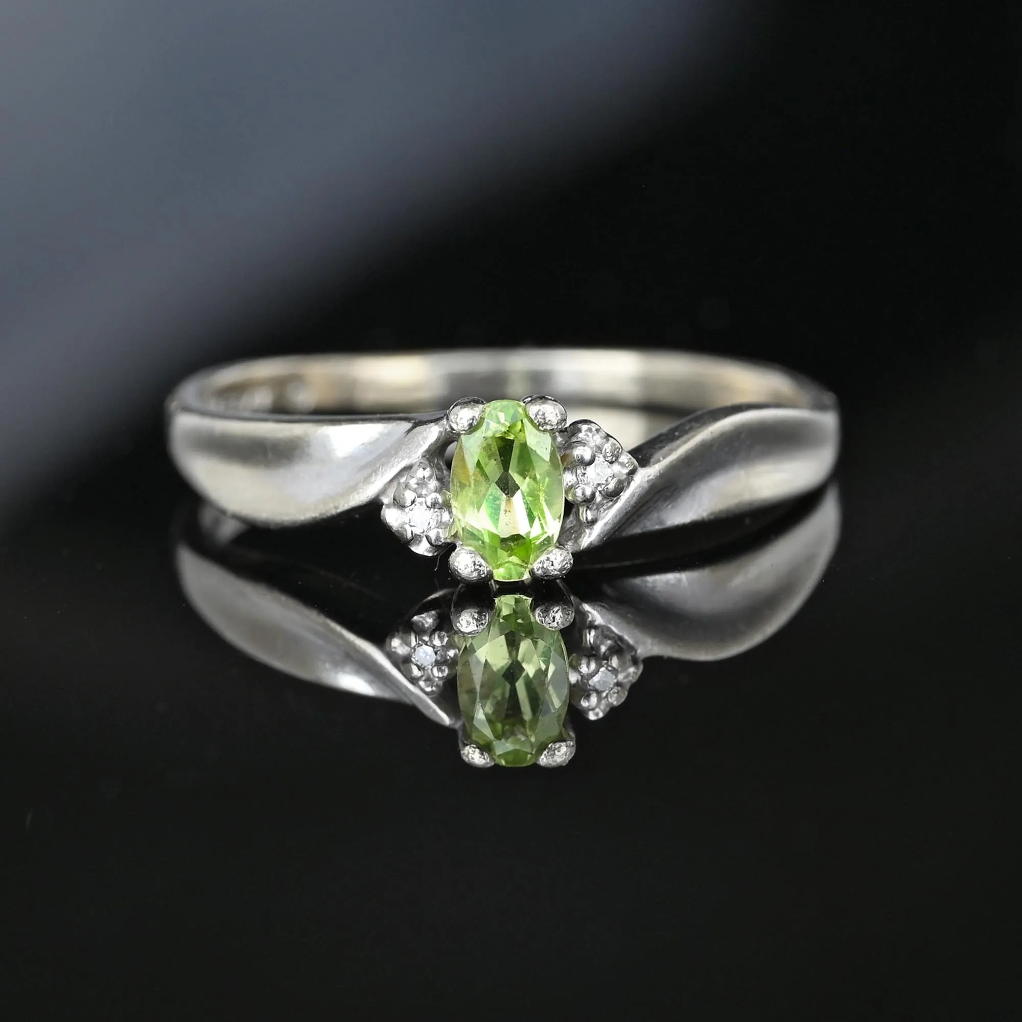 Vintage Bypass White Gold Diamond Peridot Ring