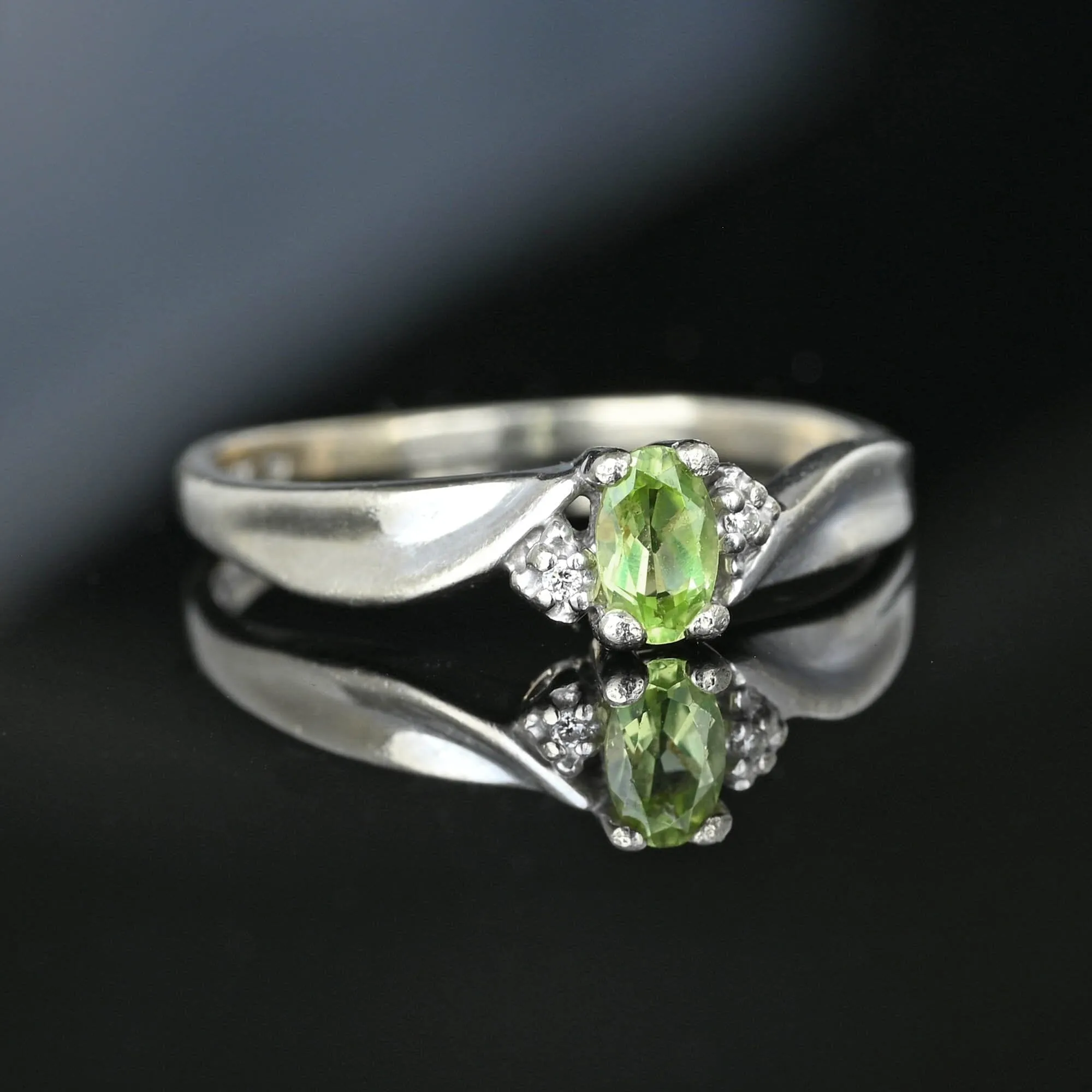 Vintage Bypass White Gold Diamond Peridot Ring